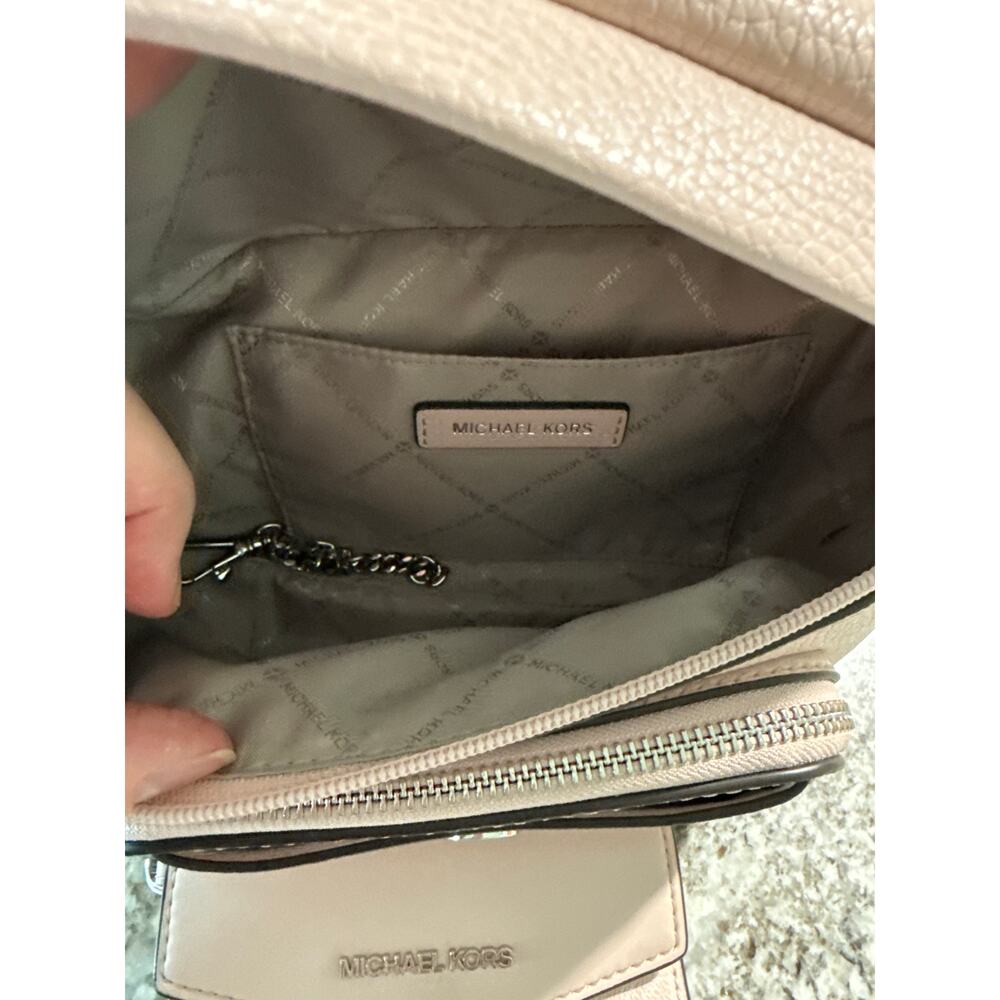Michael Kors belly bag, crossbody, shoulder bag with coin purse - Picture 6 of 11
